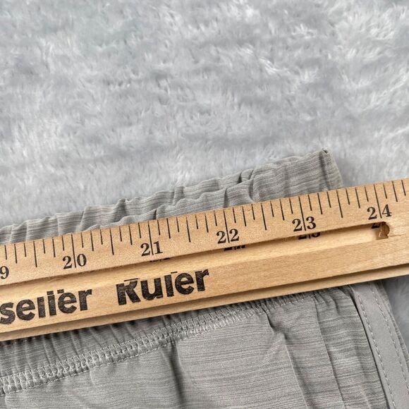 Adidas Shorts Women 2XL Heather Gray Three Stripe Woven Pacer Gym Running GT1185 - Picture 8 of 12